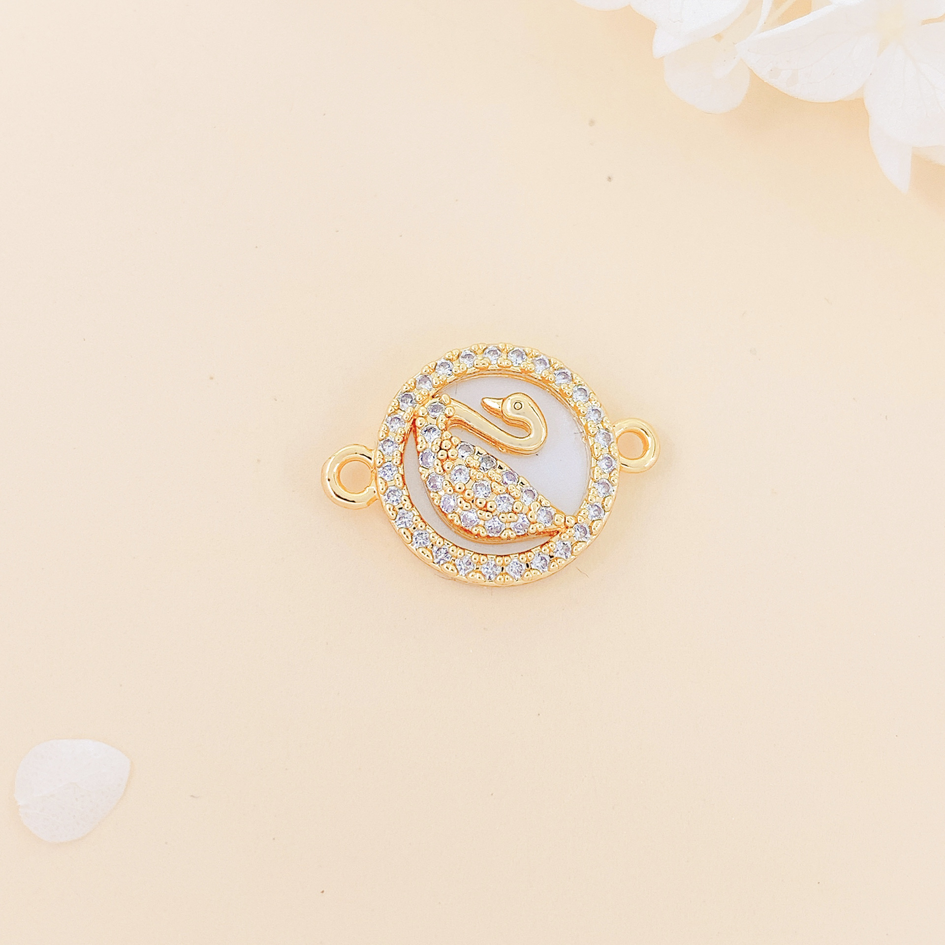 Sl163 swan pendant gold