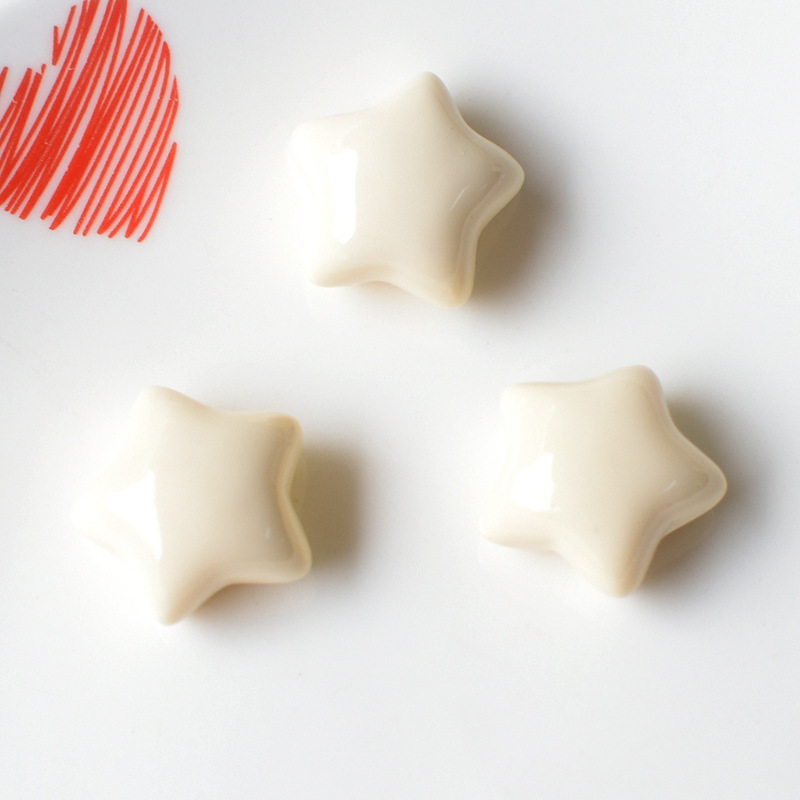 Beige five-pointed star