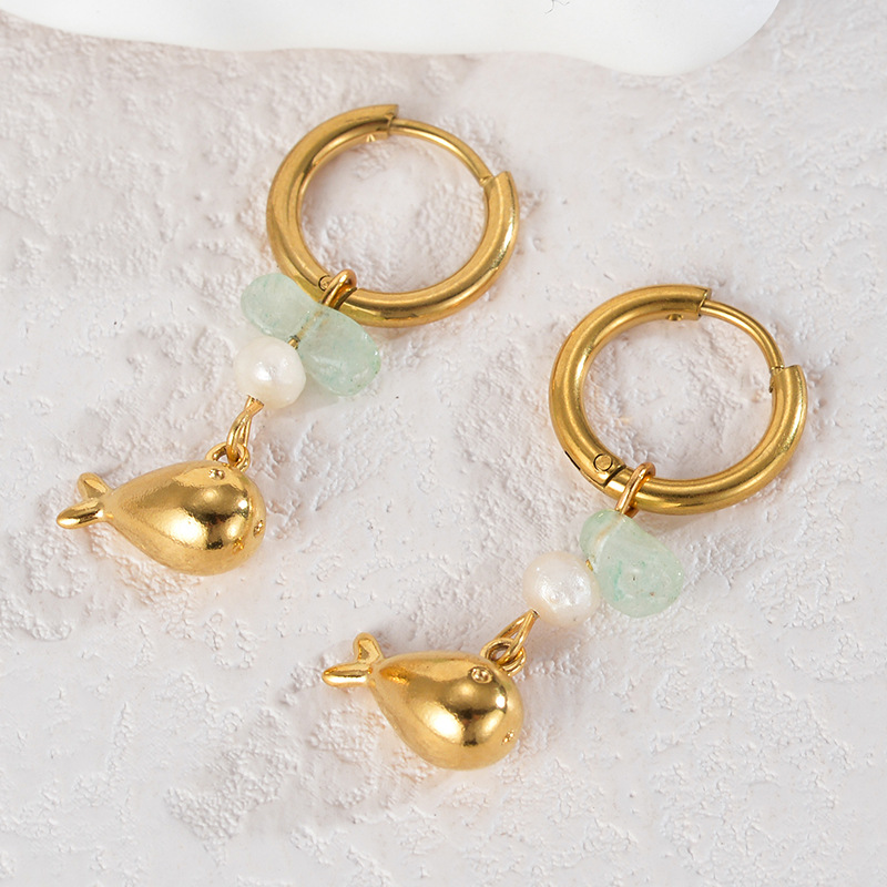 Green gravel   fat whale