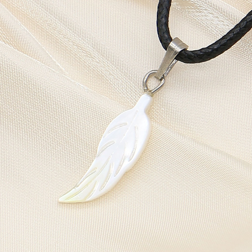 White butterfly shell necklace