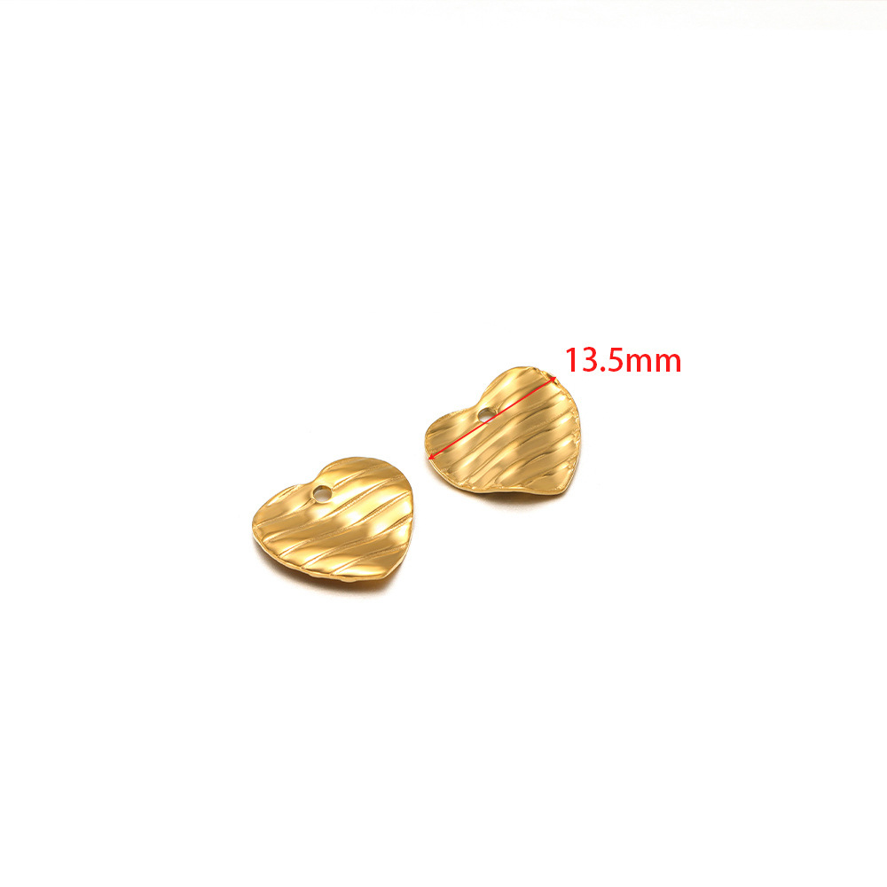 13.5mm corrugated embossed love heart gold