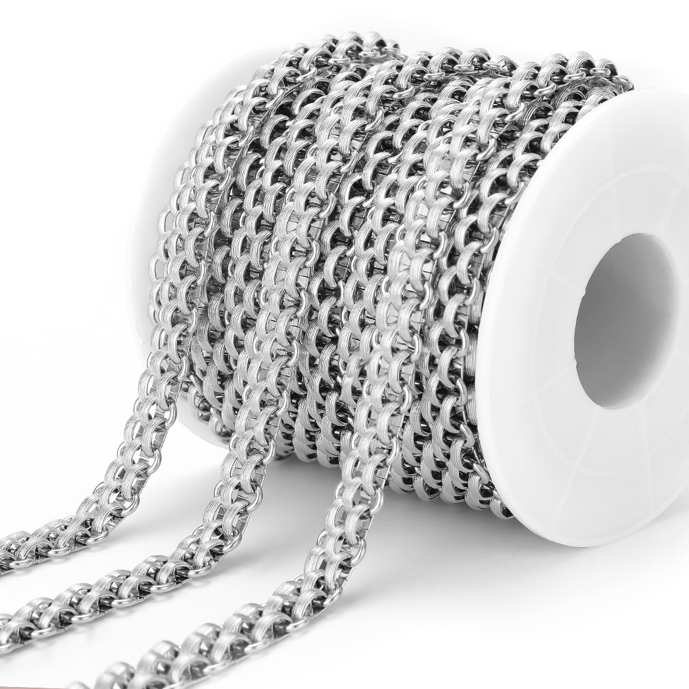 Vertical stripes in steel color