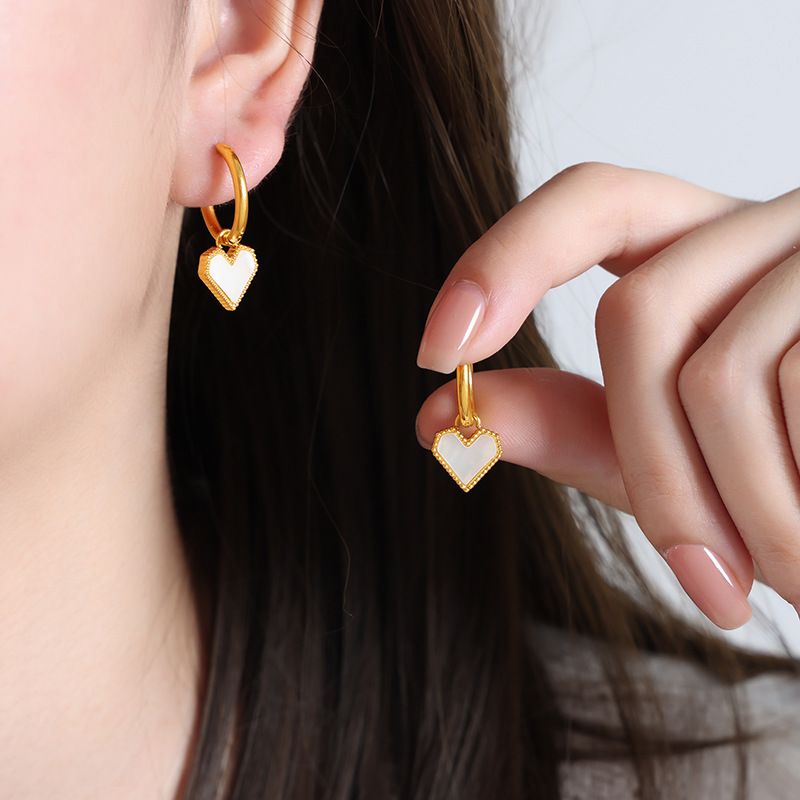 F1000-gold white sea shell earrings