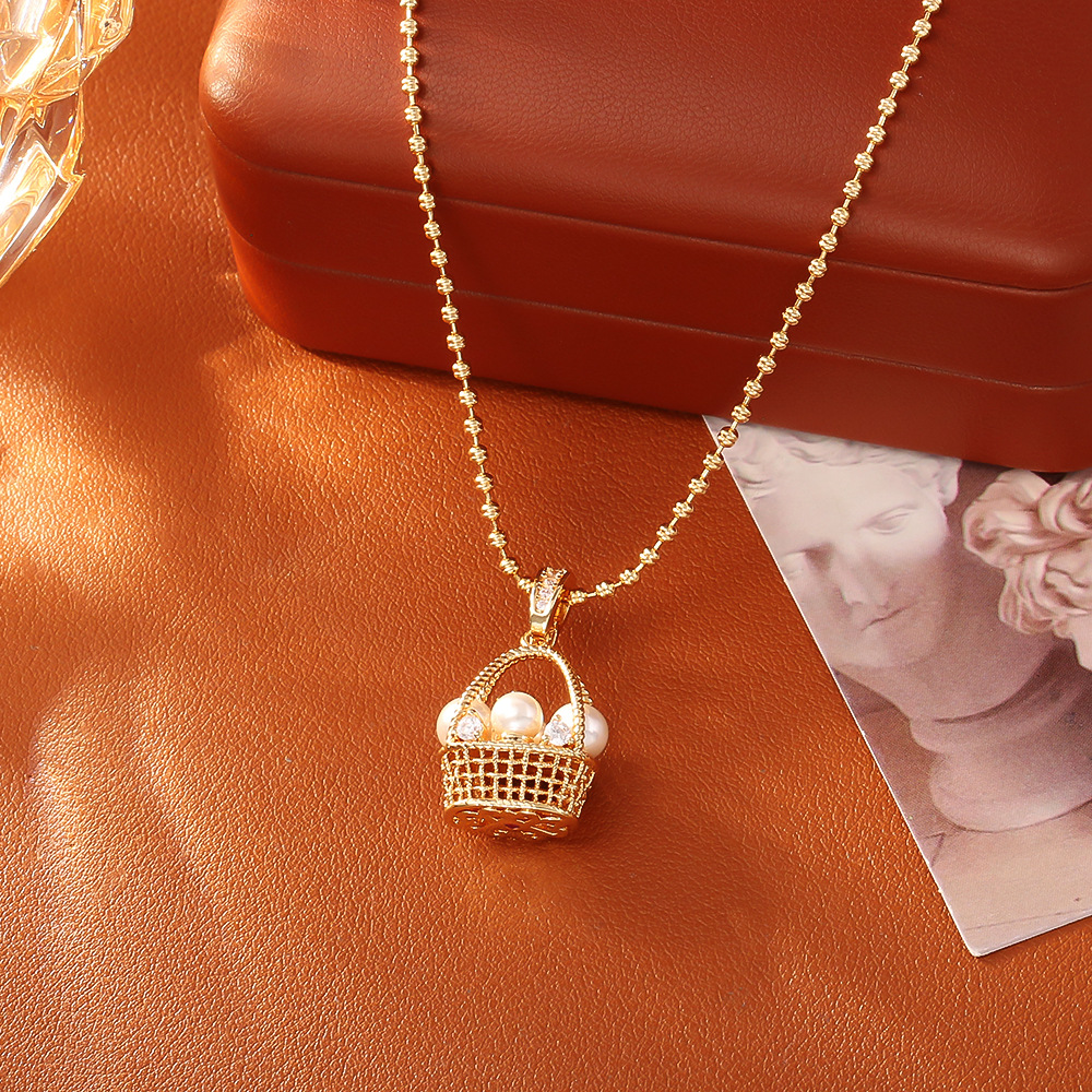 Pearl flower basket necklace