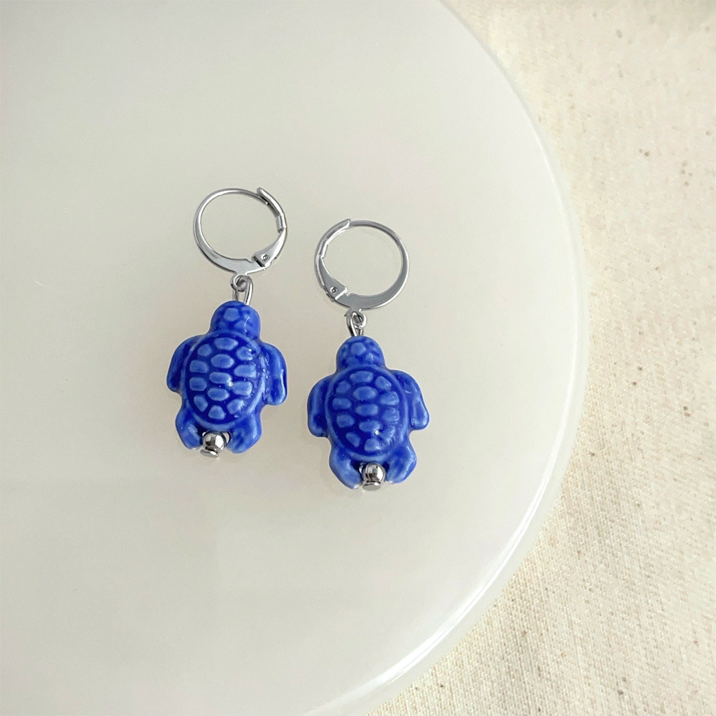 4202 blue and green turtle earrings