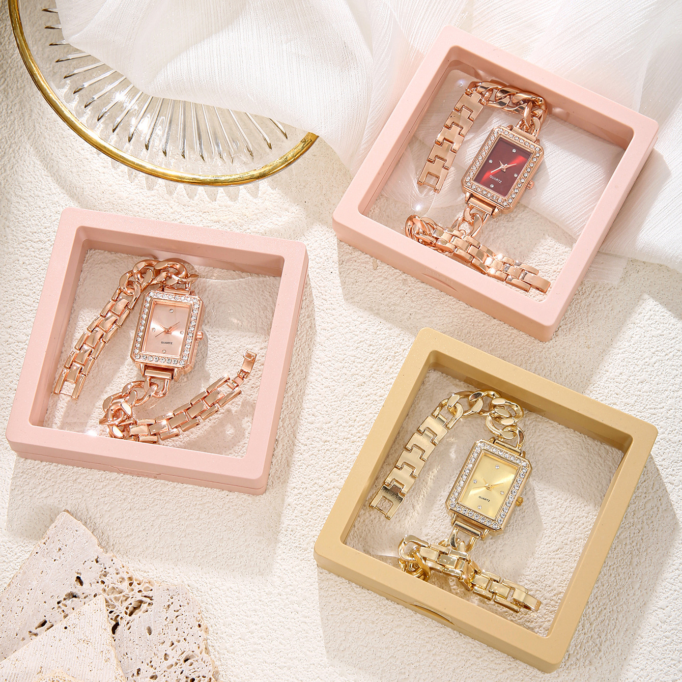 Three-color combination set