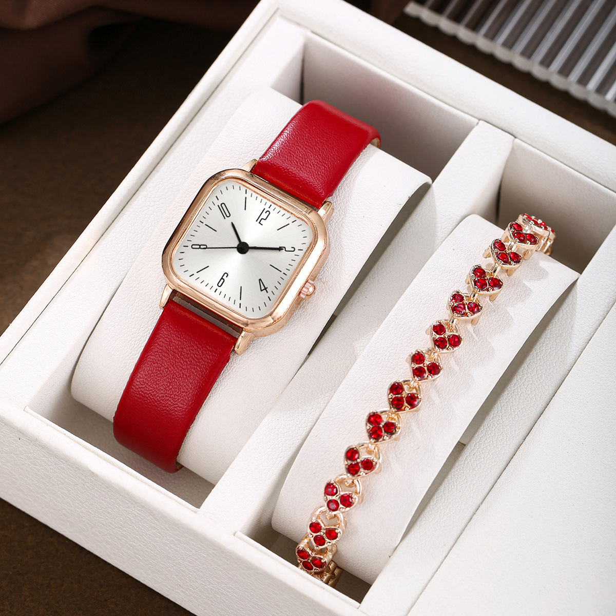 Red heart-shaped bracelet set