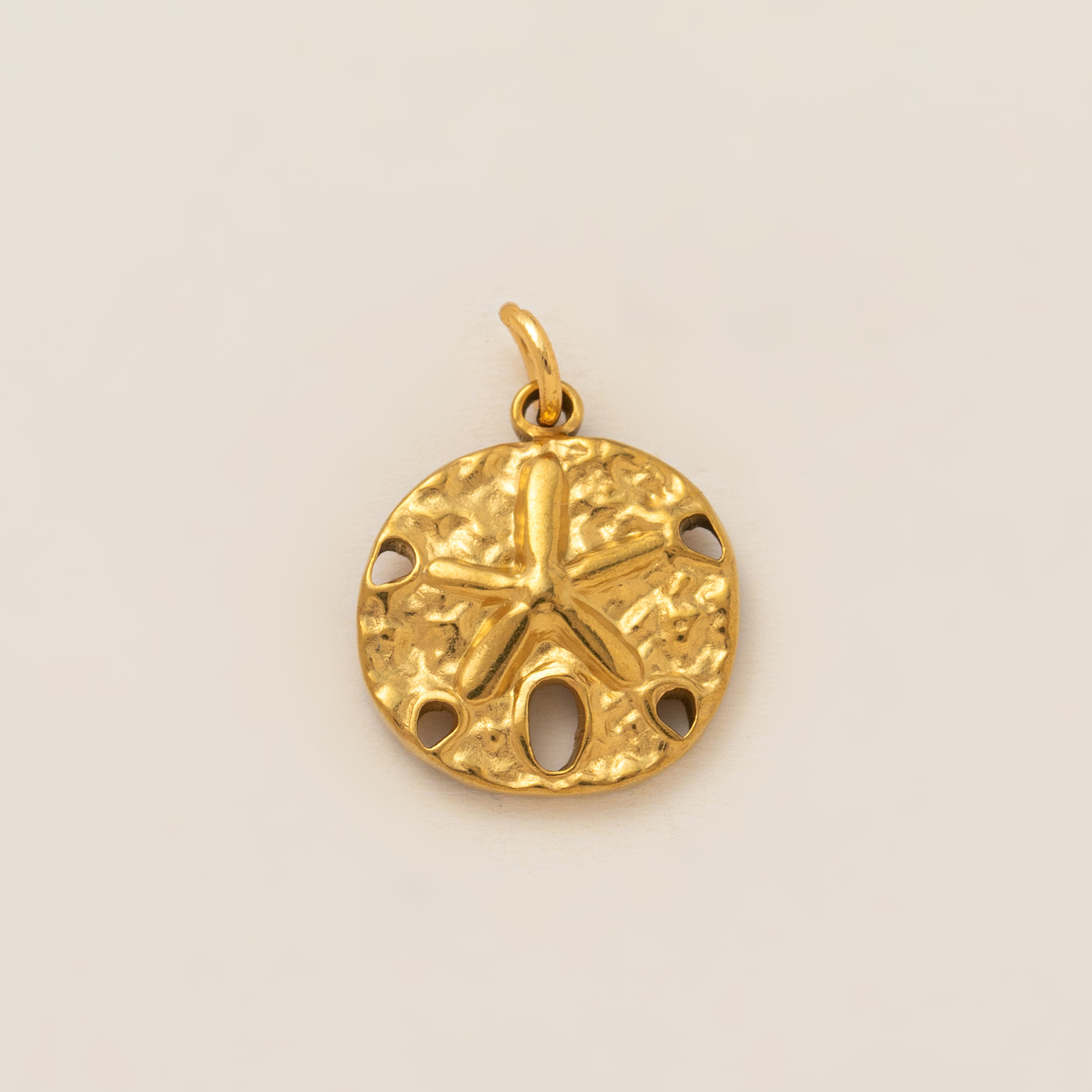 Round starfish pendant