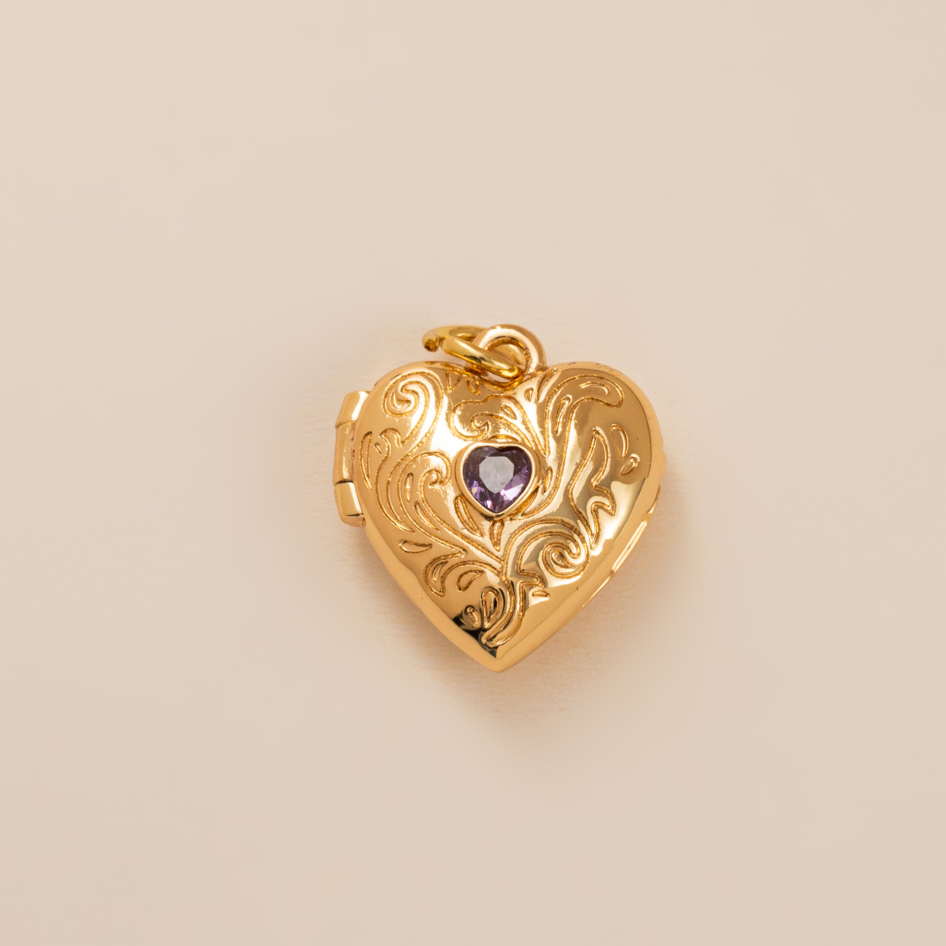 Love opening and closing pendant