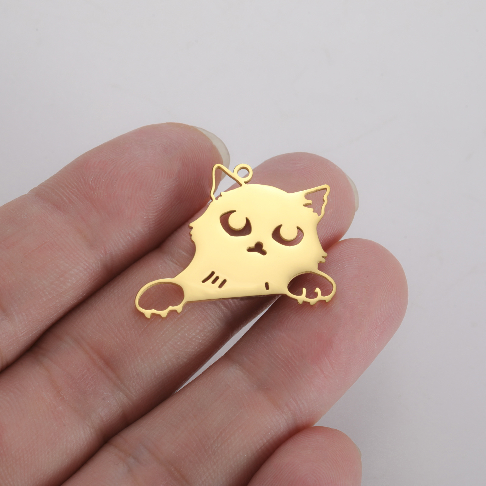 Golden-tilted kitten