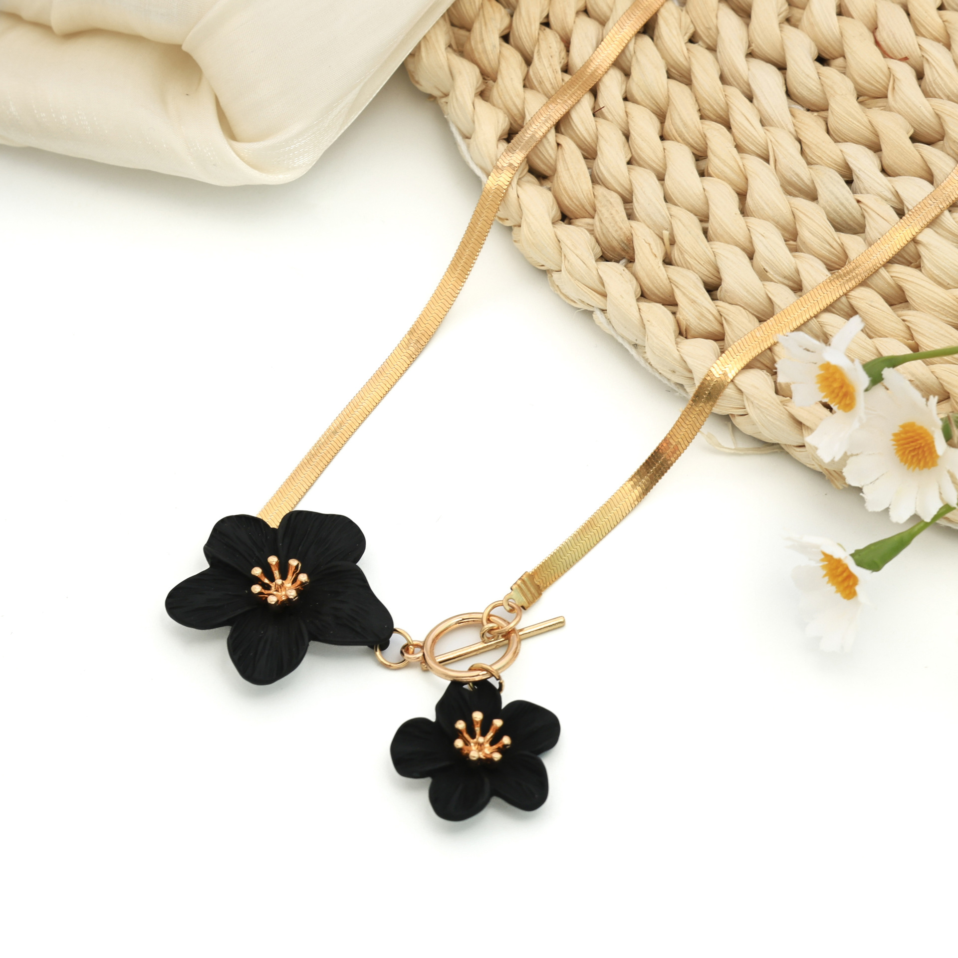Black flower necklace