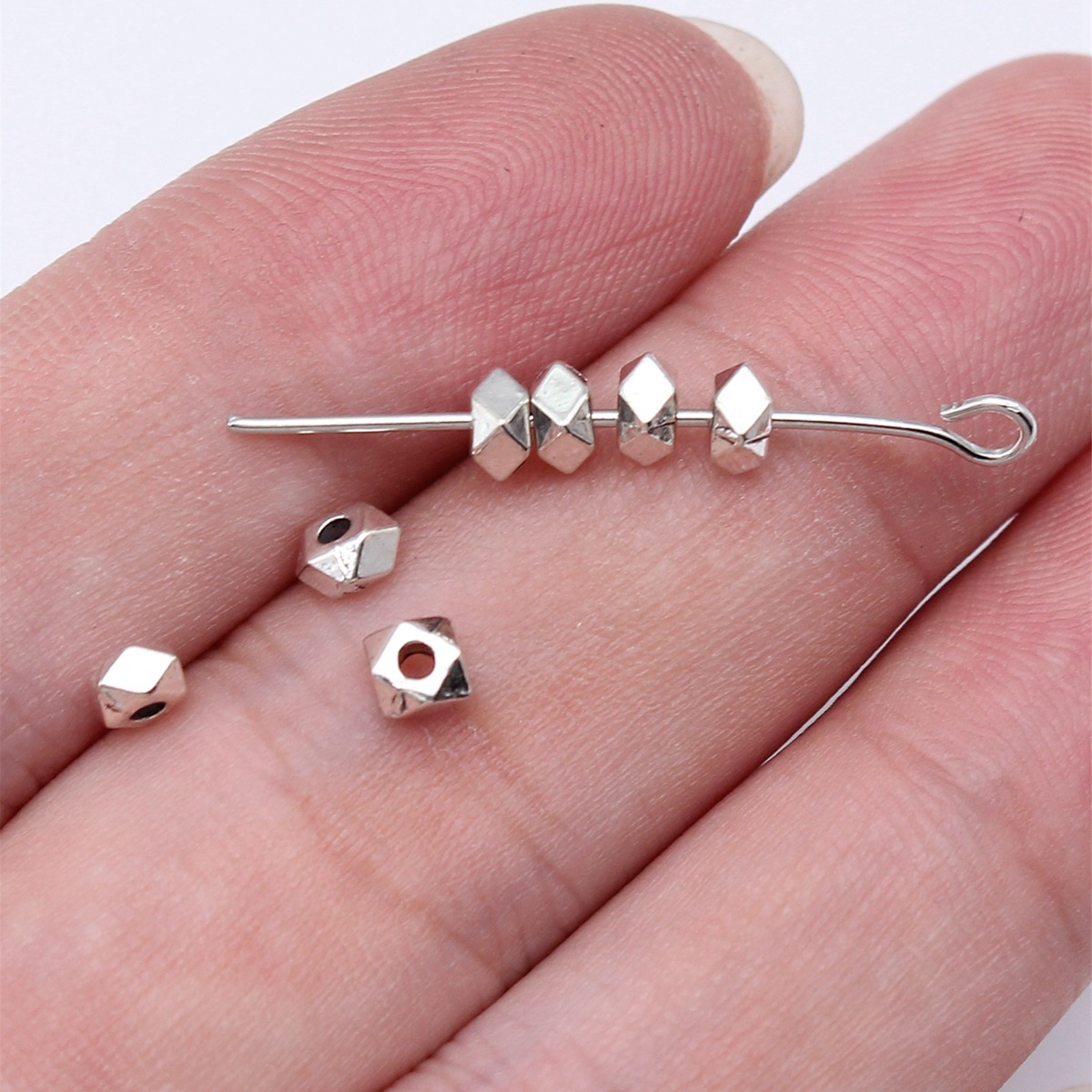 античный серебряный цвет