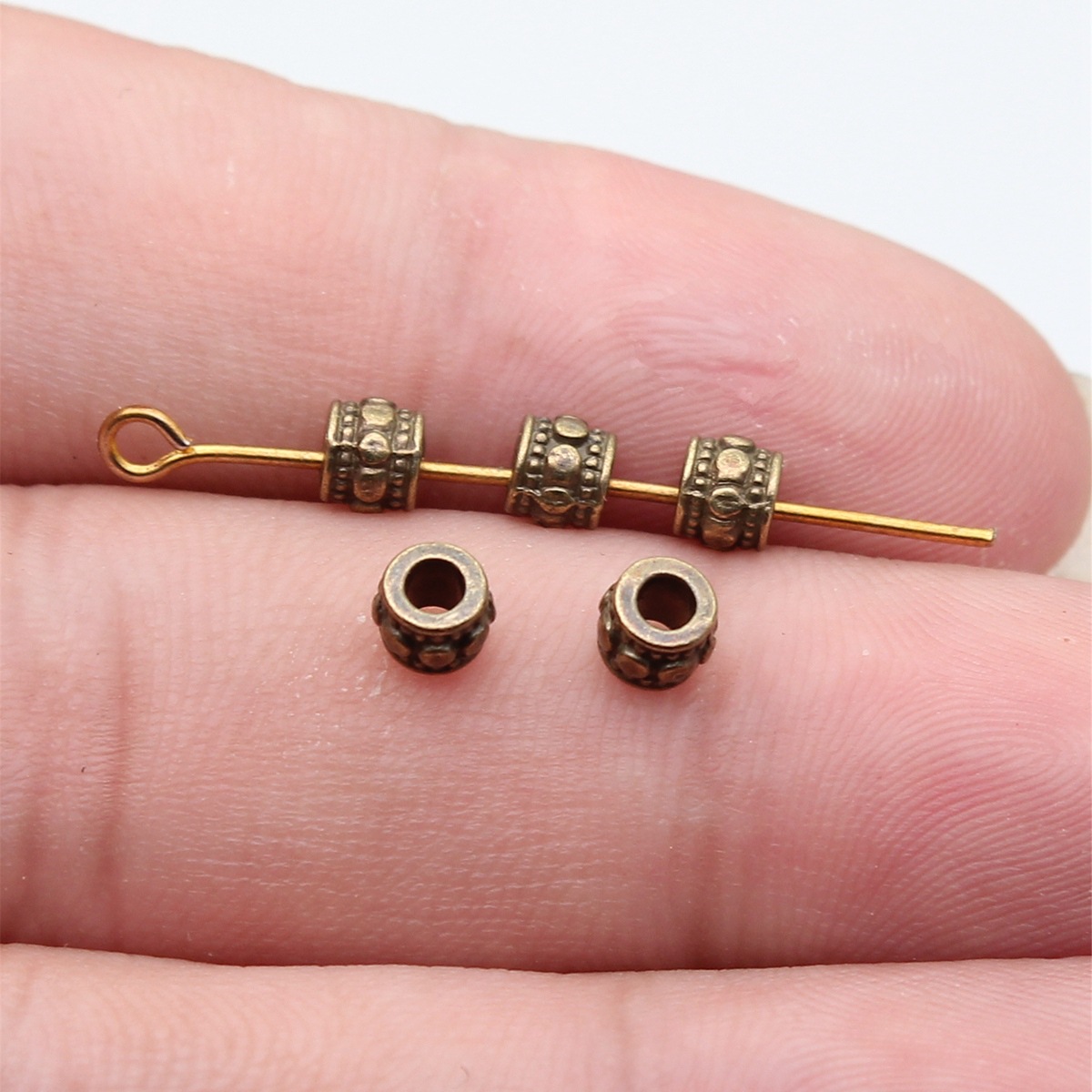 Античный бронзового цвета