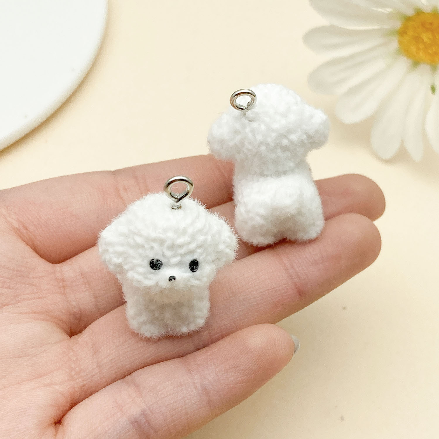22937-1 white resin flocked animal small standing puppy bichon frize 31x26mm-6.5g