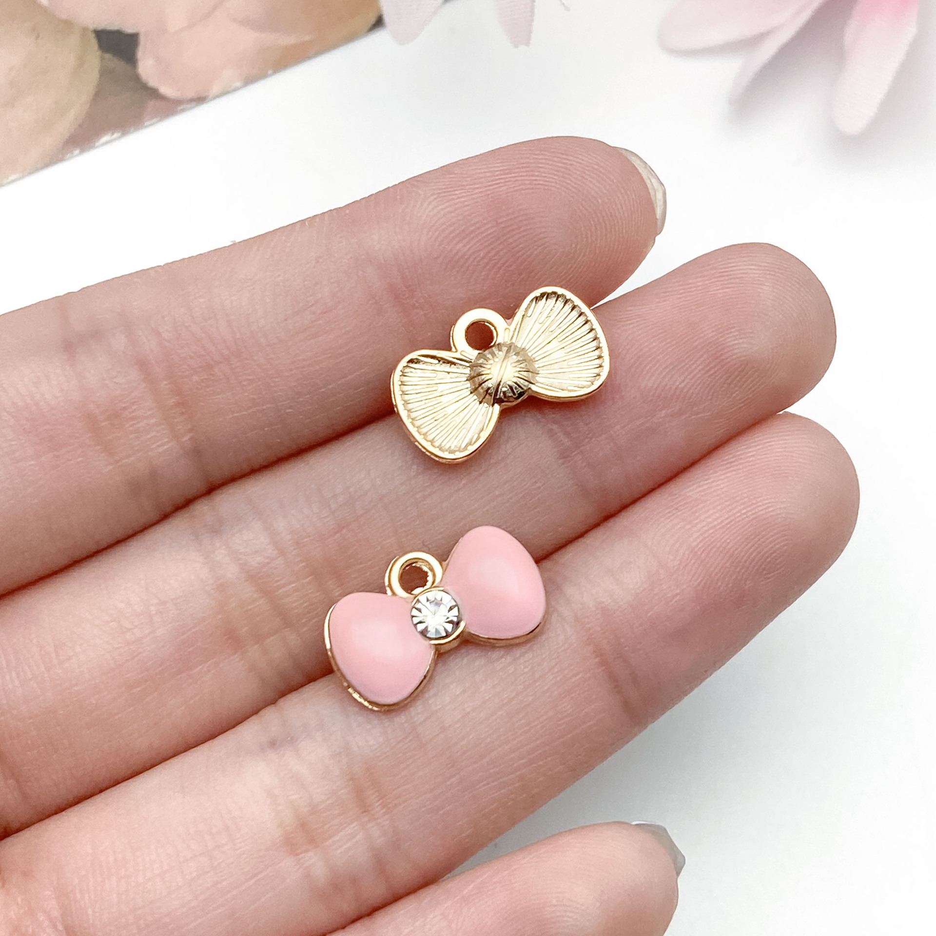 19186-1 pink oil dripping zinc alloy dot diamond bow tie bow 14.6x9mm-0.6g