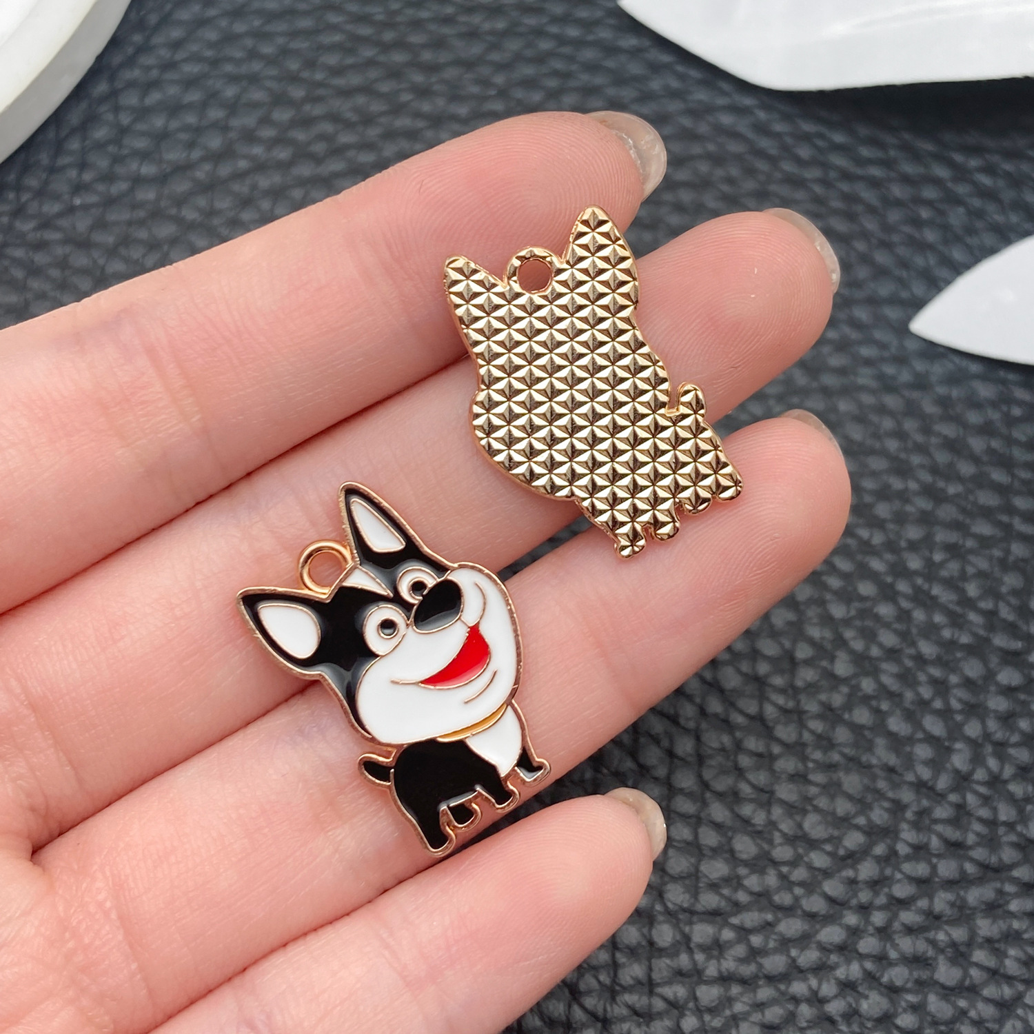 23293-1 black oil dripping zinc alloy cartoon pet dog husky 25x16mm-1.65g