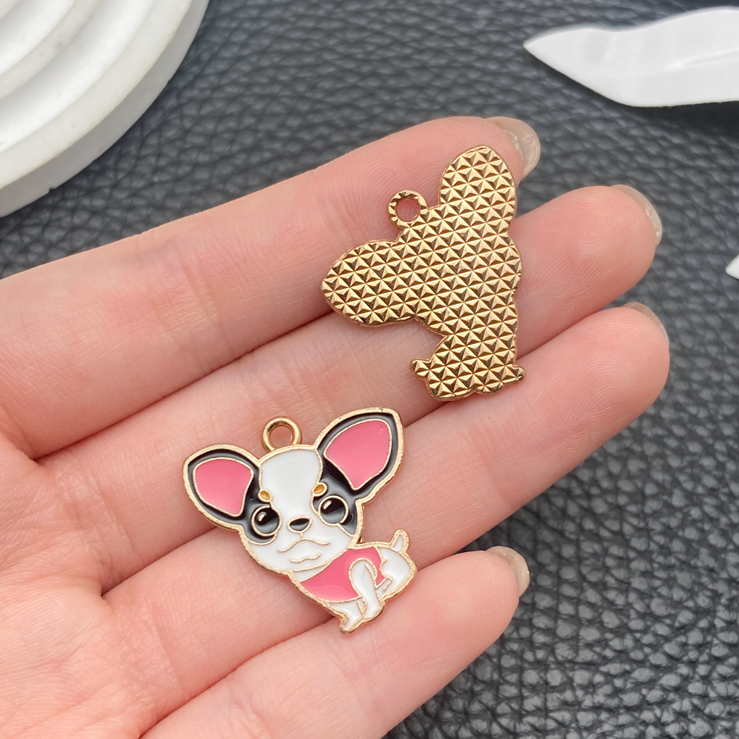23301-1 rose pink oil dripping zinc alloy cartoon pet dog chihuahua 25x23mm-1.8g
