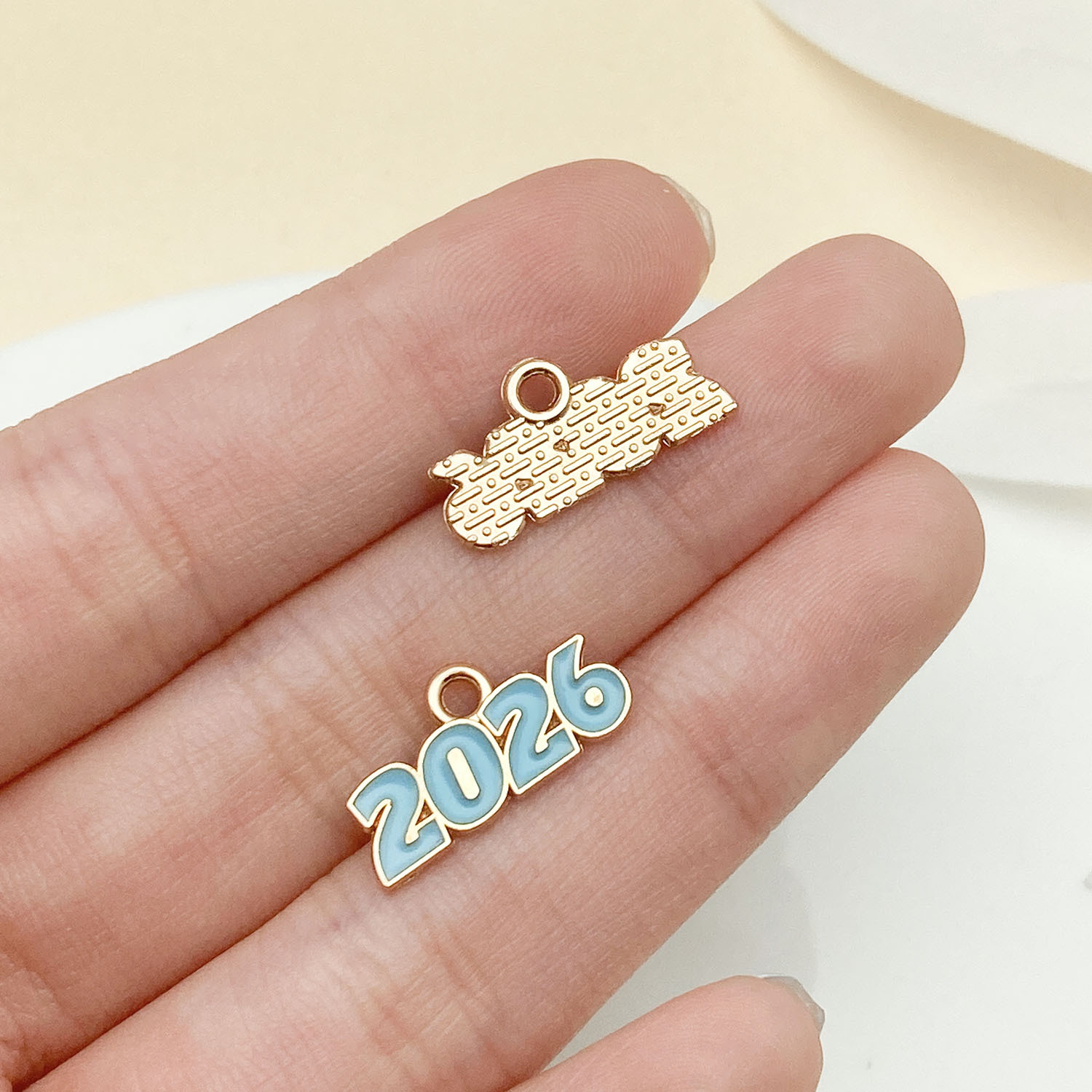 23349-1 kc gold blue dripping zinc alloy 2026 number plate 9x17mm-0.5g