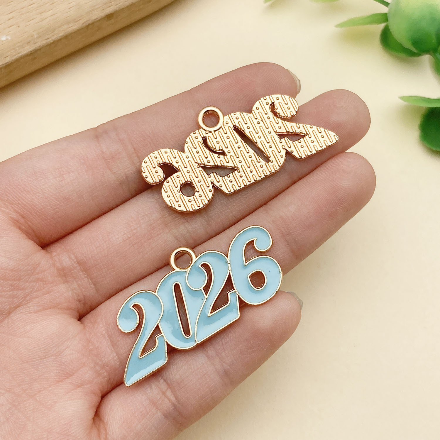 23354-1 large kc gold blue dripping zinc alloy 2026 number plate 18x37mm-2.35g