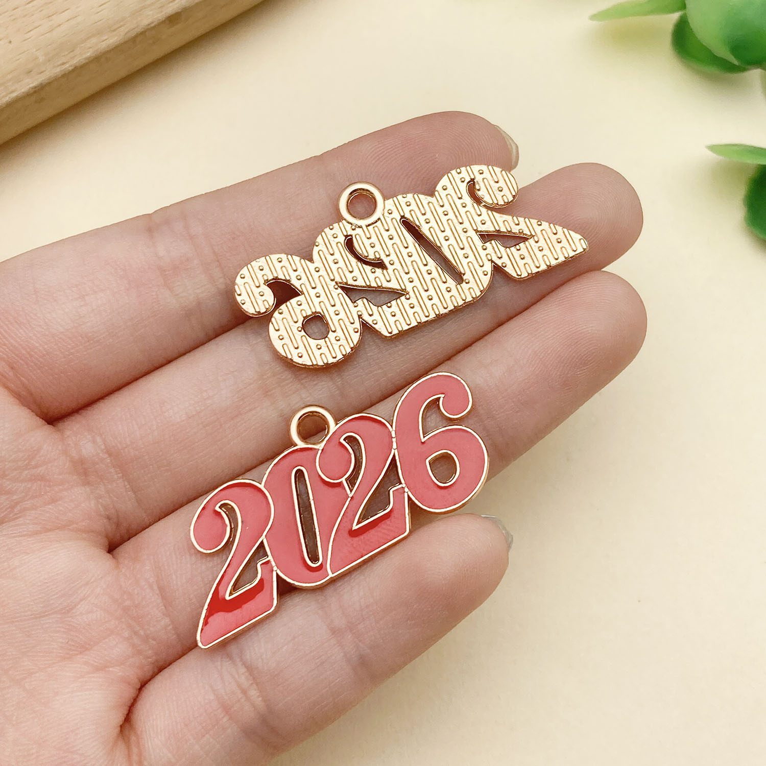 23356-1 large kc gold red oil dripping zinc alloy 2026 number plate 18x37mm-2.35g