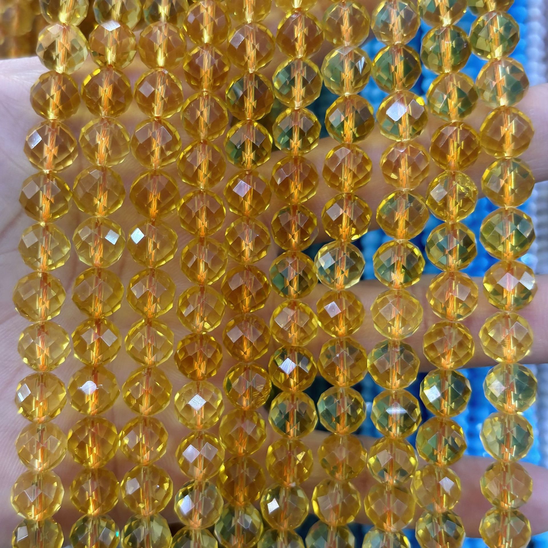 Faceted piezoelectric citrine