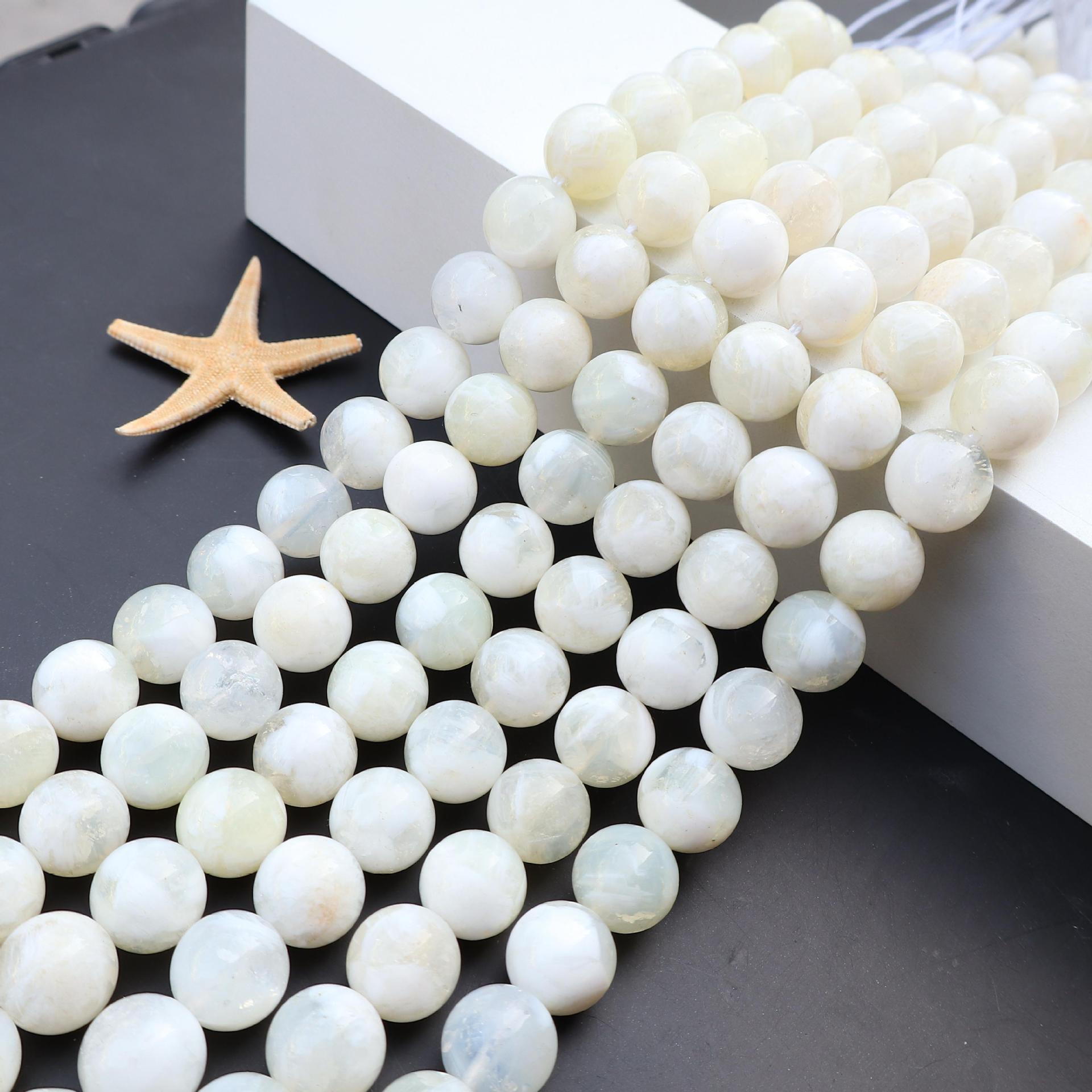 Natural snowflake ghost