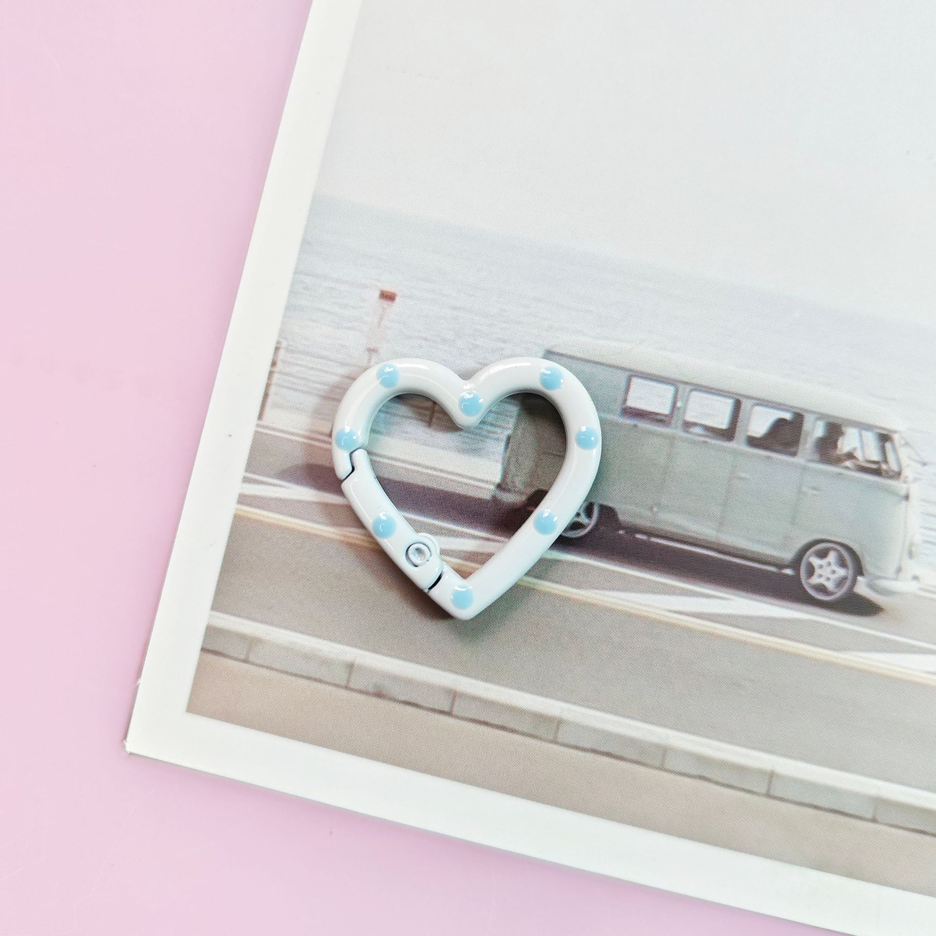 White oil dripping buckle