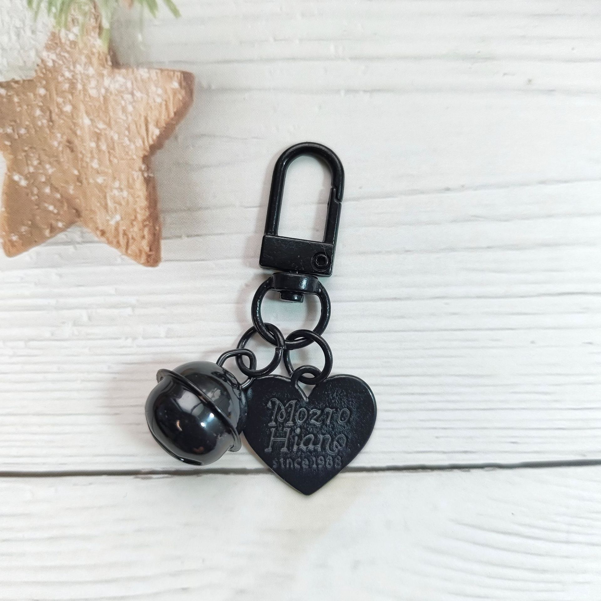 Black 18mm bell   alloy love piece