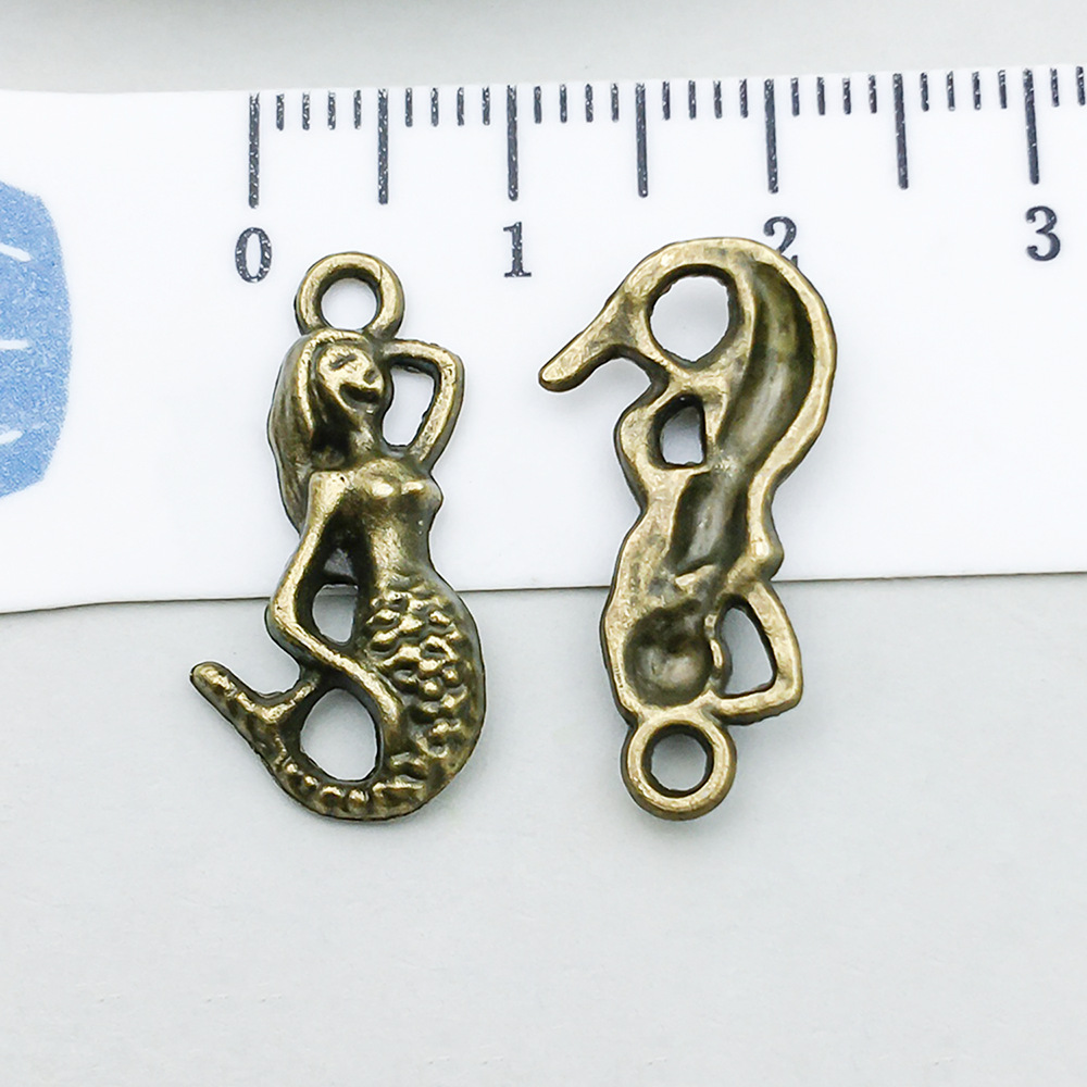 1 ancient green mermaid 22*11mm