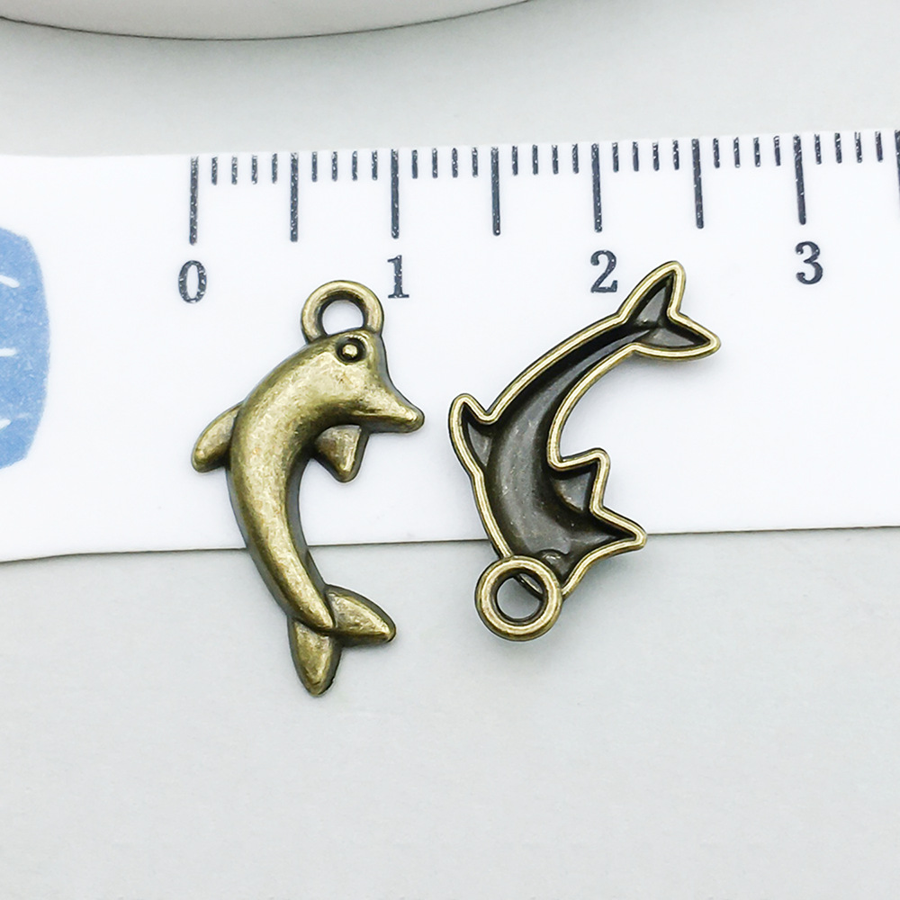 1 ancient green dolphin 20*11mm