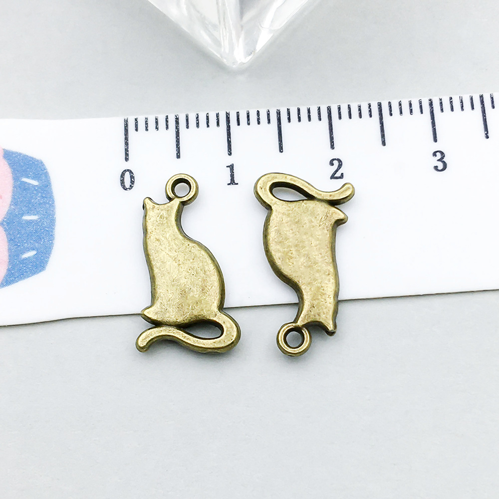 1 ancient green cat 17*9mm-