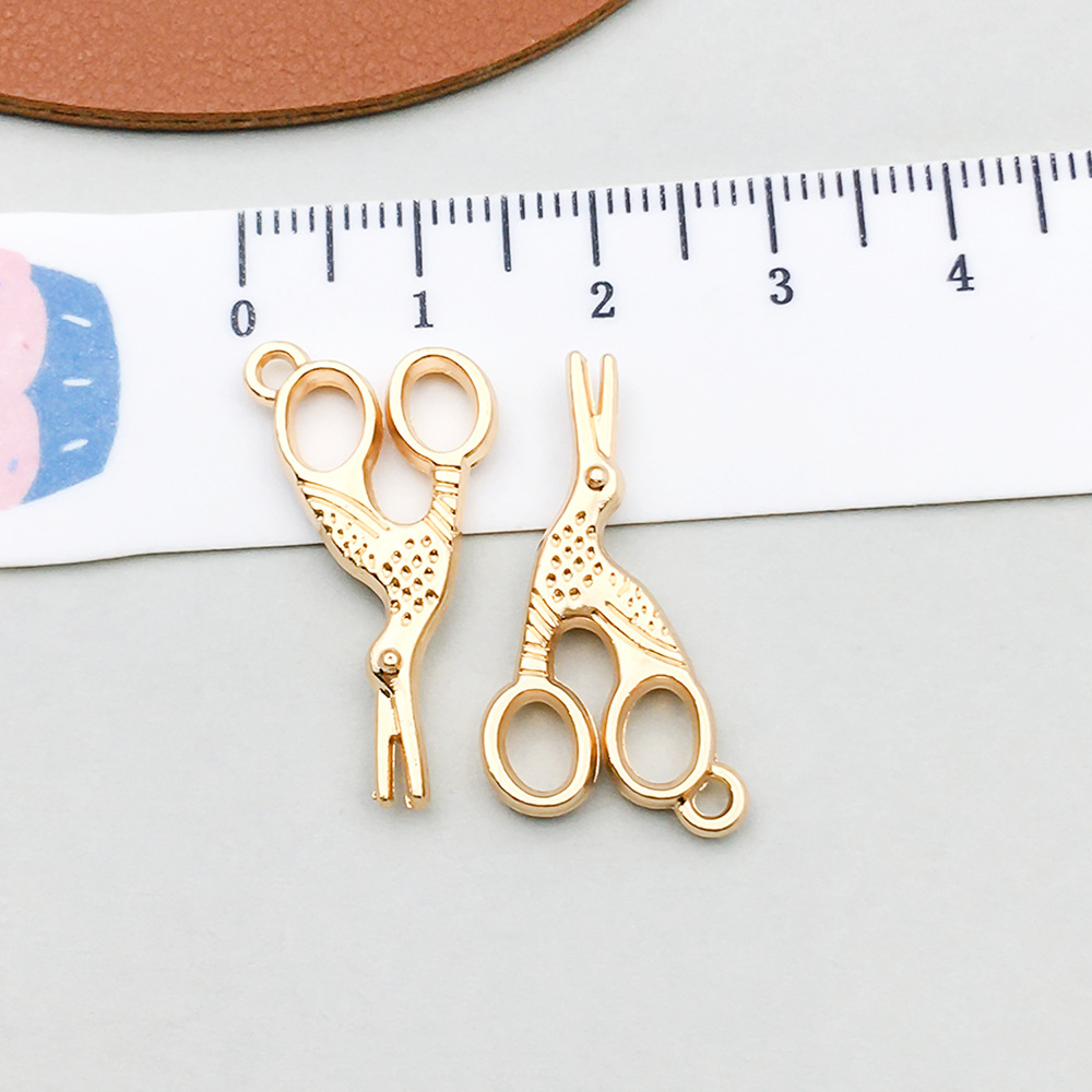 1 kc gold crane scissors 14*26mm-1.6g-20258