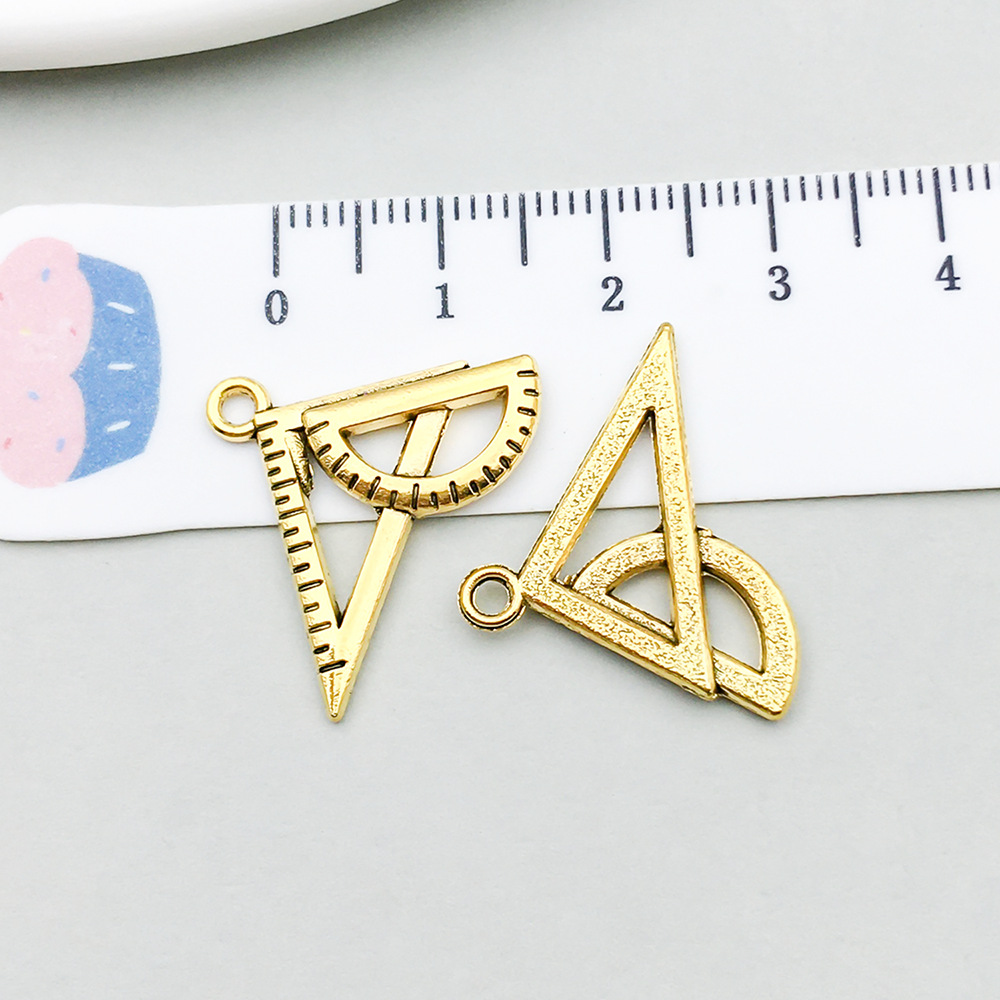 1 ancient gold ruler 20*21mm