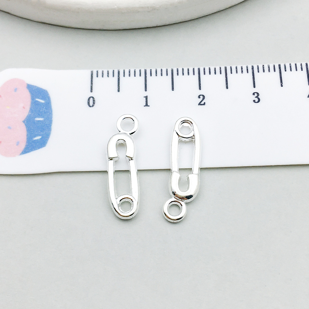 1 bright silver pin 6*19mm
