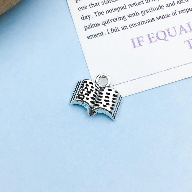 1 5590-ancient silver book 11 × 11mm