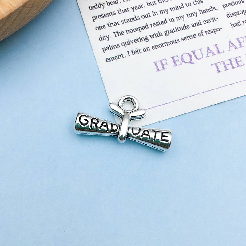 1 10544-Gu Yin Graduation Certificate 21 × 11mm