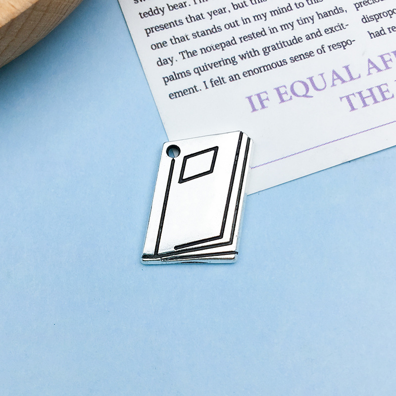 1 12159-Gu Yin Graduation Season Book 12 × 18mm