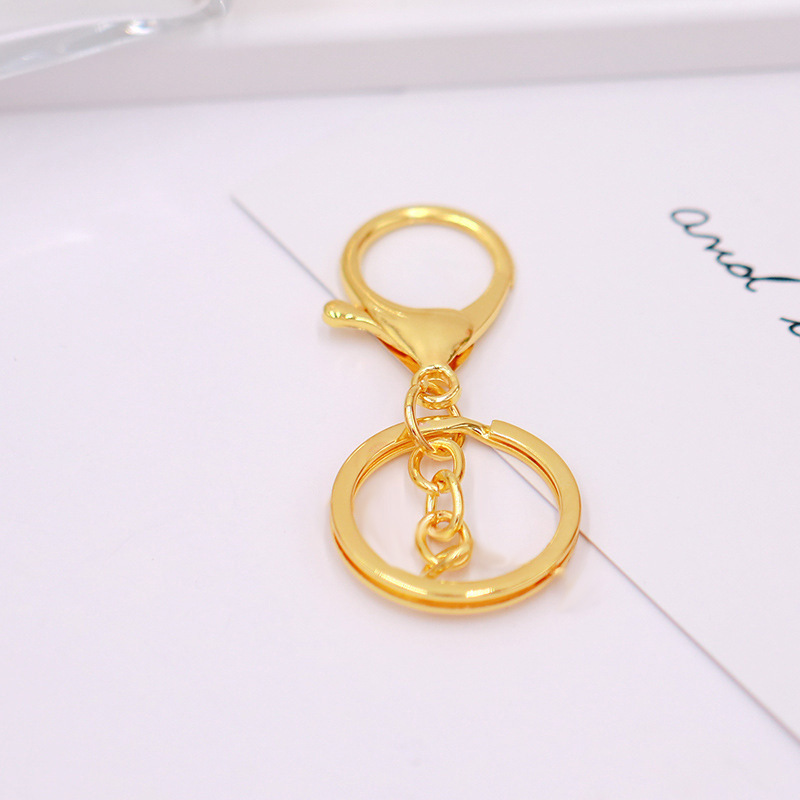 Gold color chain clause