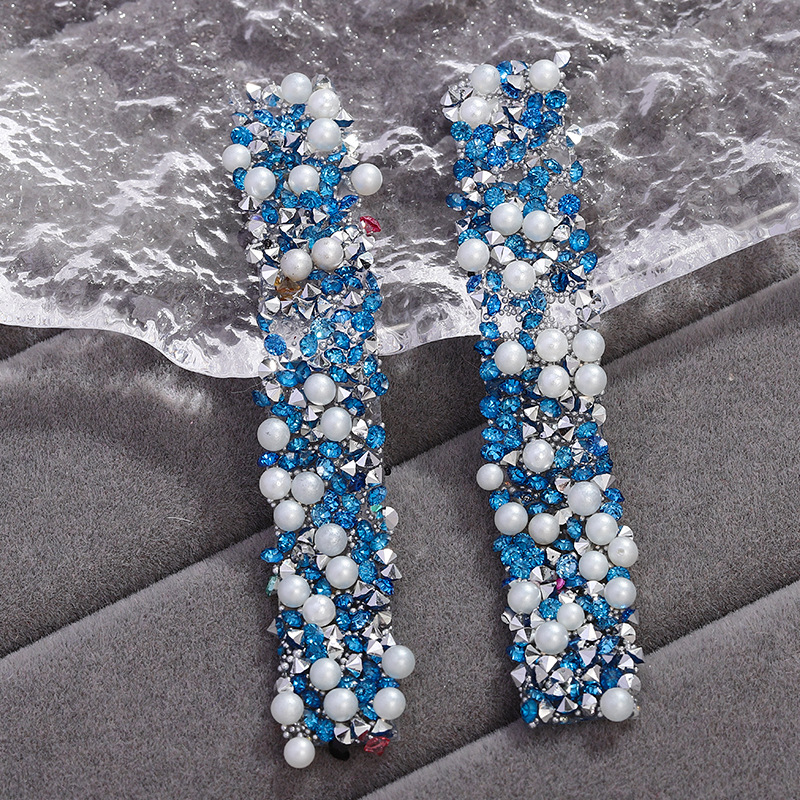 23 solid color hole blue diamond [with pearls]]