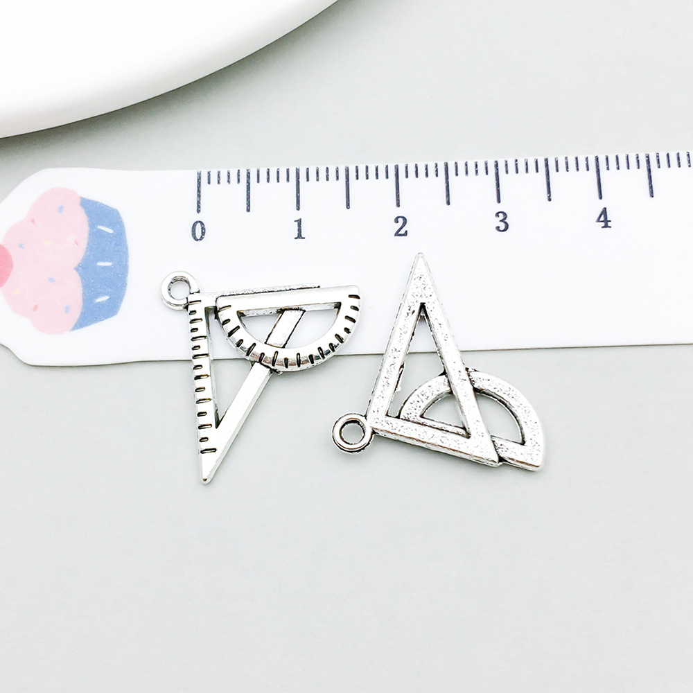 1 ancient silver ruler 20*21mm