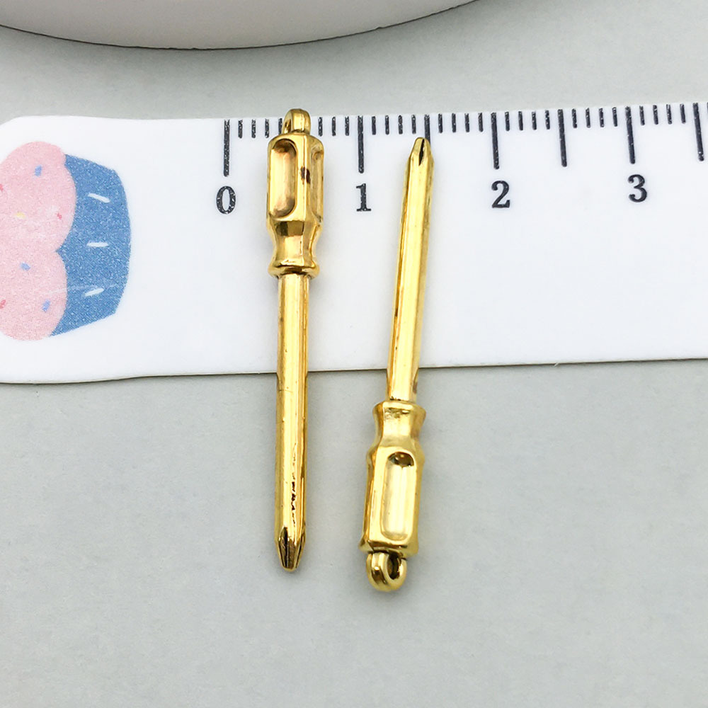 1 ancient gold screwdriver 33*4mm