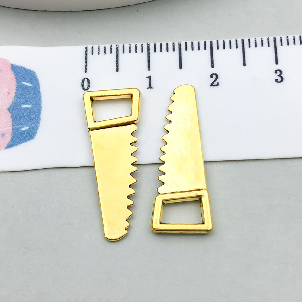 1 ancient gold saw 23*9mm