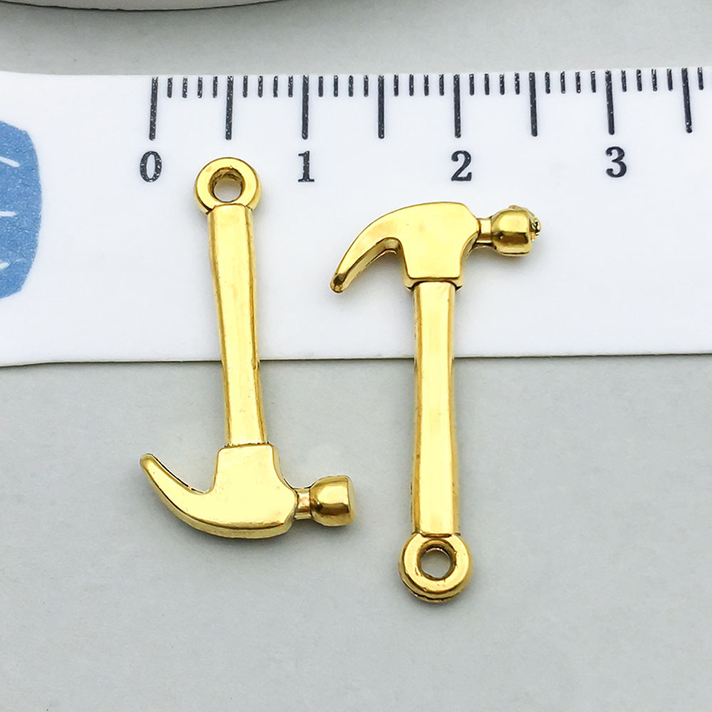 1 ancient gold hammer 25*13mm