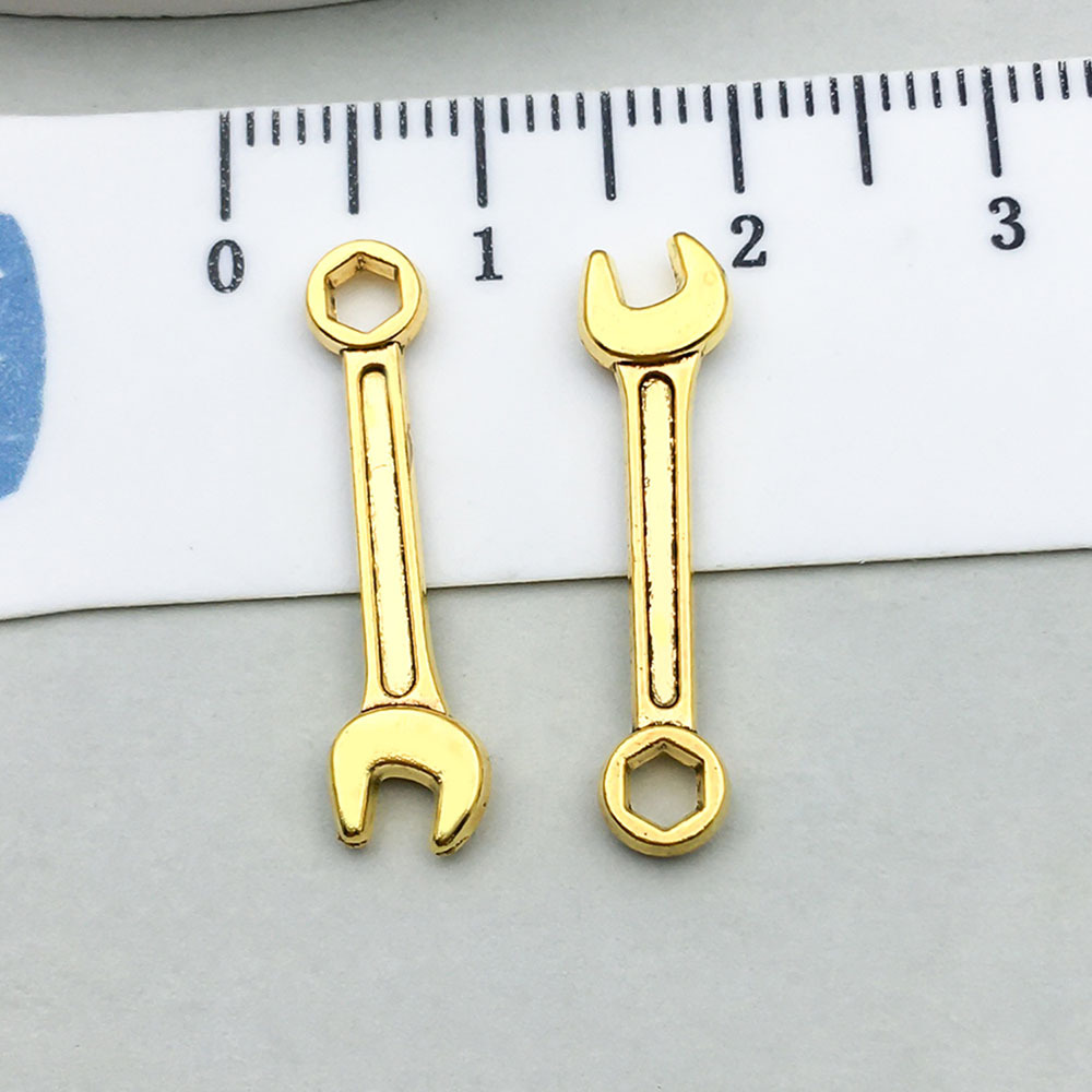 1 ancient gold wrench 24*6mm