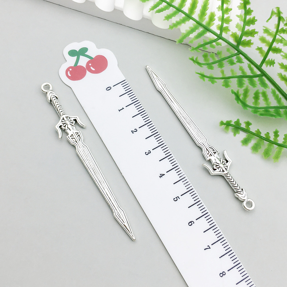 1 ancient silver sword 11*69mm-