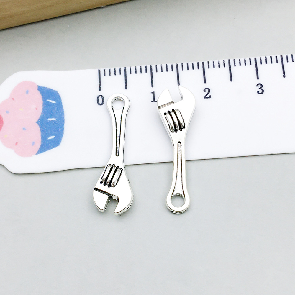 1 ancient silver wrench 7*24mm