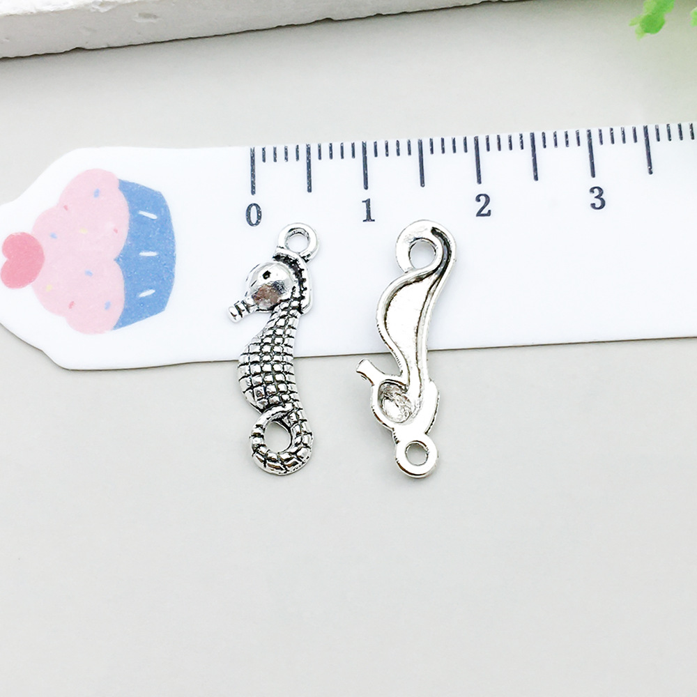 1 ancient silver seahorse 25*6mm-0.7g-10360