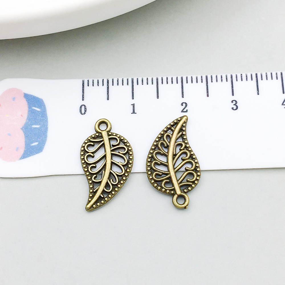 1 ancient green leaves 10*17mm