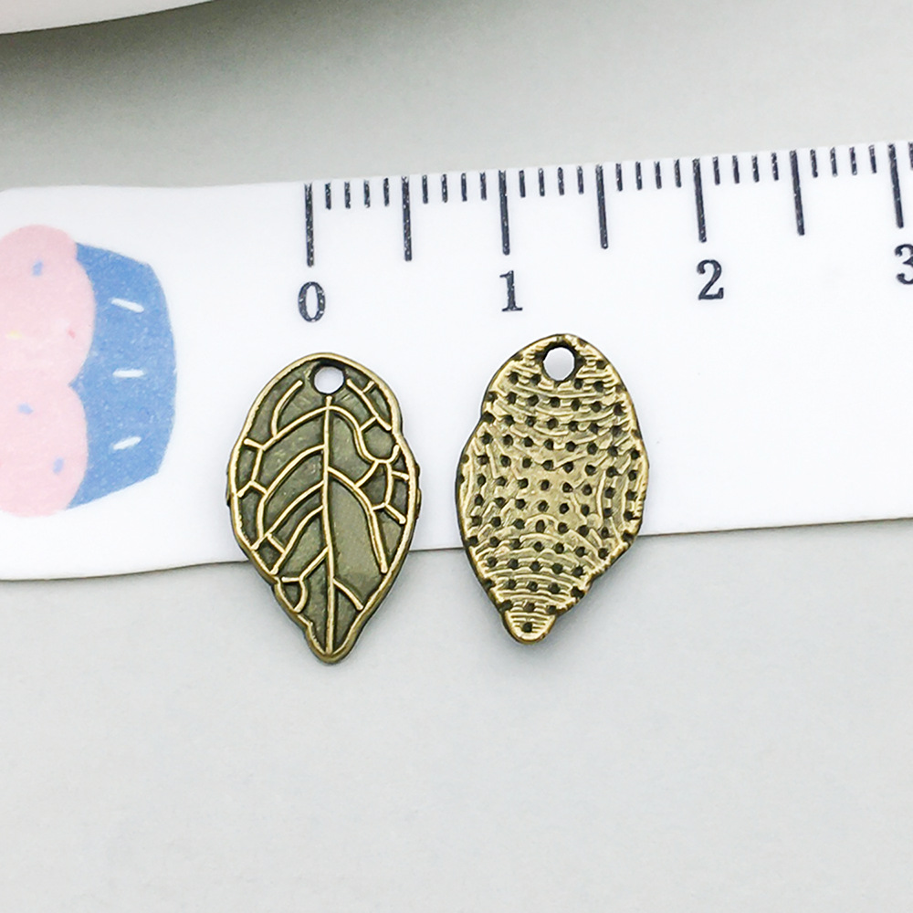 1 ancient green leaves 10*16mm-