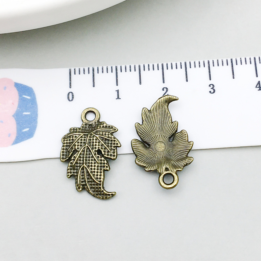 1 ancient green leaves 13*20mm-